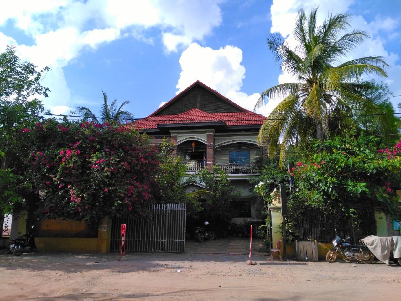 Firefly Guesthouse - The Berlin Angkor Siem Reap Eksteriør billede